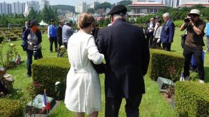104.JPG